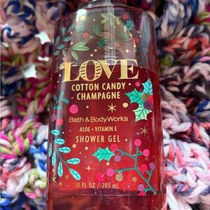 Bath & Body Works Love Cotton Candy Champagne Shower Gel - Festive Red